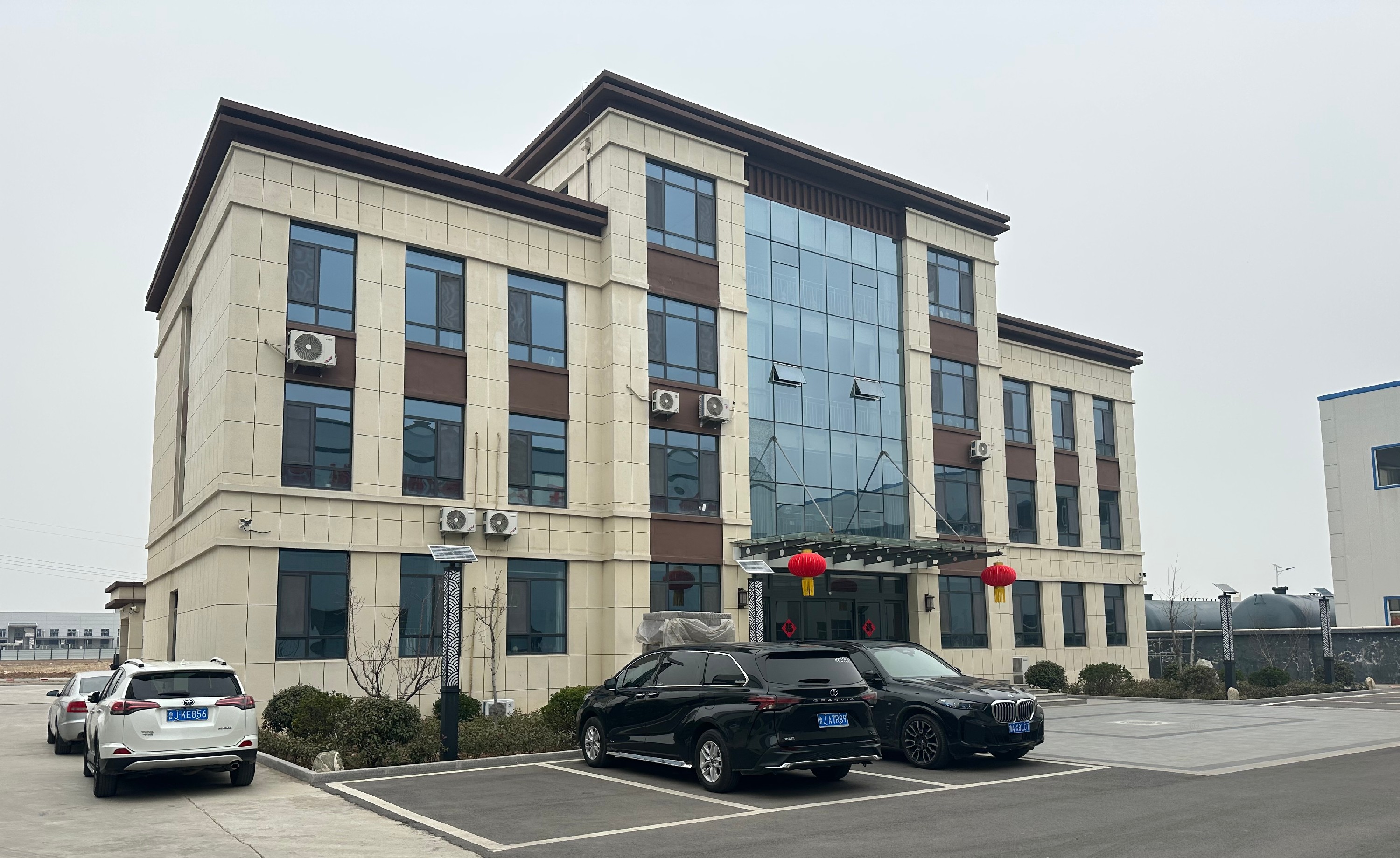 Market Expansion | The company has established deep cooperation with multiple building materials ent